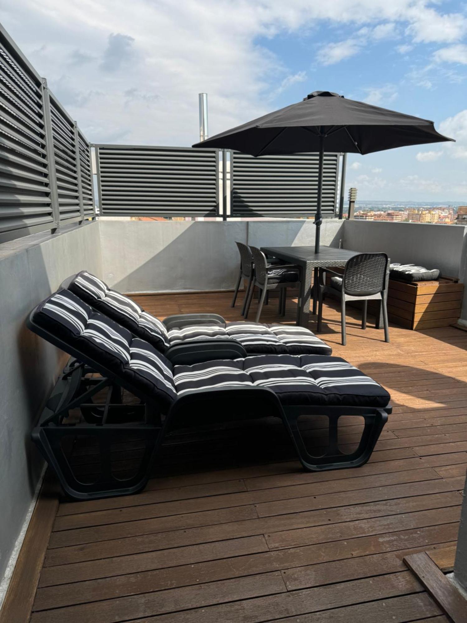 Atico Centro Sol Y Vistas Apartment Zaragoza Bagian luar foto
